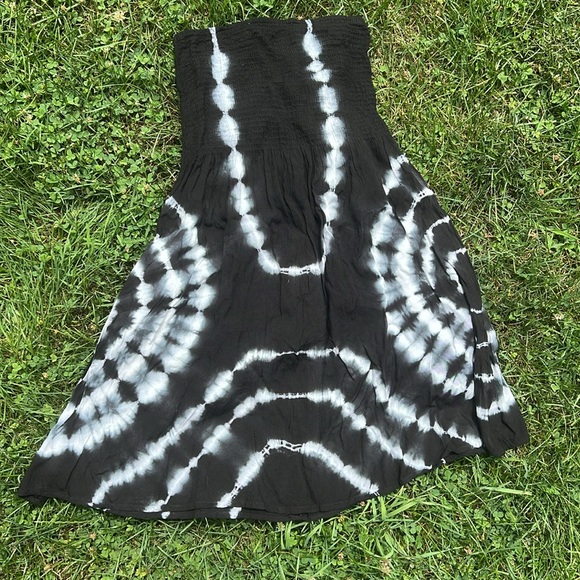 Riviera Black and White Strapless Dress tube top style - Picture 3 of 3